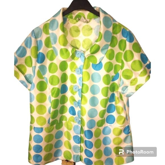 - Dress Barn polka dot short sleeve top with accent buttons - Picture 1 of 8